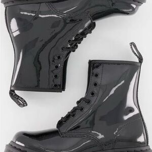 1460 Mono Dr. Martens Boots NWOT